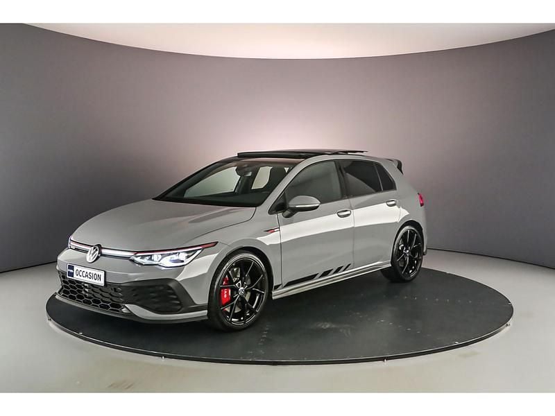 Moonstone grey Gebruikt 2023 VW Golf VIII GTI Clubsport Hatchback | € 46.900 (Duur) - Afbeelding 1/4