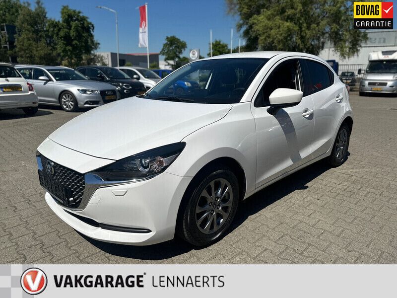 Wit Gebruikt 2023 Mazda 2 Comfort Hatchback | € 19.745 (Eerlijke prijs) - Afbeelding 1/4