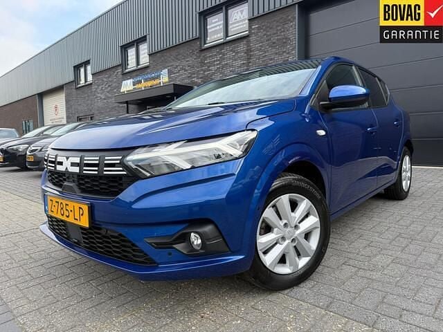 Blauw Gebruikt 2024 Dacia Sandero Expression Hatchback | € 17.750 (Eerlijke prijs) - Afbeelding 1/4