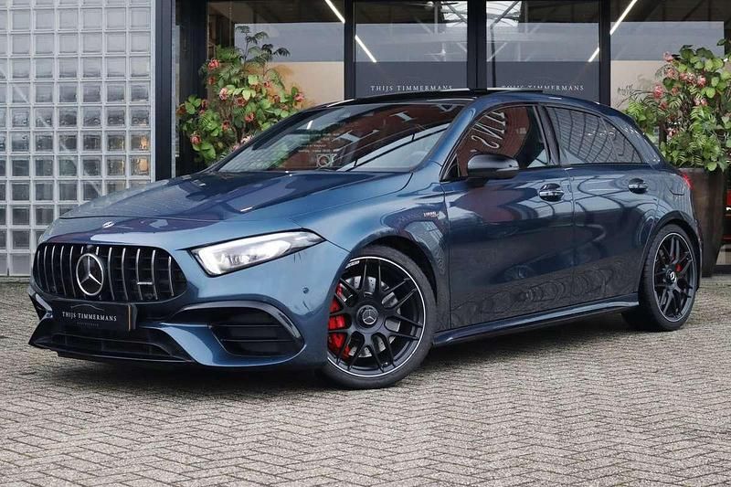 Blauw (metallic) Occasion 2021 Mercedes A45 AMG AMG Hatchback | € 58.500 - Afbeelding 1/4