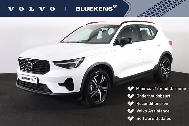 Wit Gebruikt 2025 Volvo XC40 Plus SUV | € 45.900 (Eerlijke prijs) - Afbeelding 1/4
