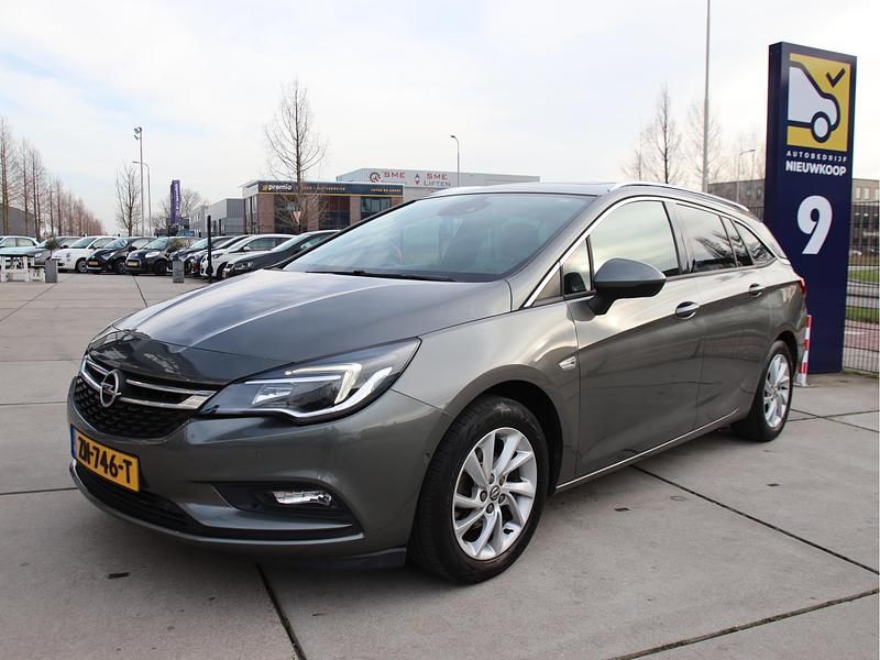 Grijs Occasion 2019 Opel Astra Business Stationwagen | € 10.949 (Eerlijke prijs) - Afbeelding 1/4