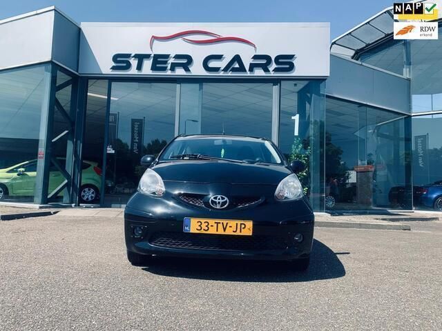 Occasion Toyota Aygo Sport 68 PK (50 kW) 2007 Zwart Hatchback