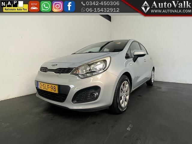 Grijs Gebruikt 2012 Kia Rio Plus Hatchback | € 3.749 (Goede deal) - Afbeelding 1/4