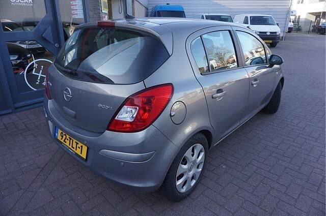 Occasion Opel Corsa Business Edition 97 PK (71 kW) 2012 Bruin Hatchback
