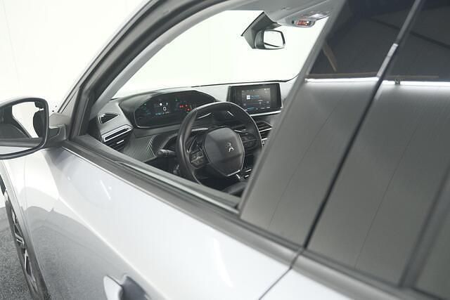 Occasion Peugeot e-2008 Allure 100 kW (136 PK) 2021 Grijs SUV