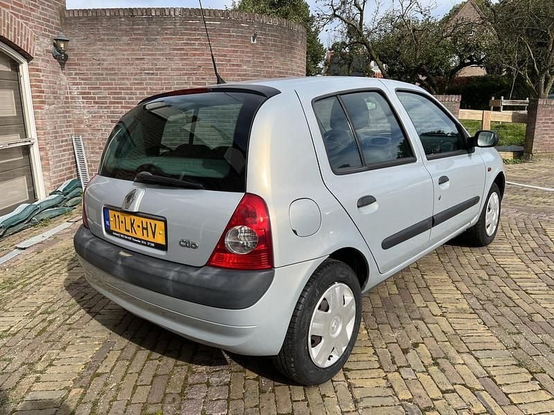 Occasion Renault Clio II Expression+ 75 PK (55 kW) 2003 Grijs Hatchback
