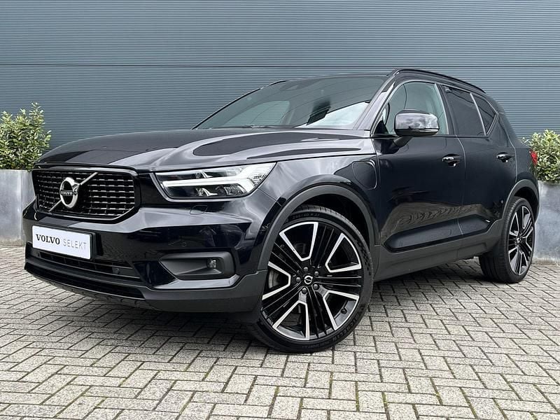 Zwart Gebruikt 2020 Volvo XC40 R-Design SUV | € 33.500 (Duur) - Afbeelding 1/4