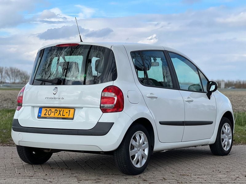 Occasion Renault Modus Dynamique 75 PK (55 kW) 2011 Mpv MPV