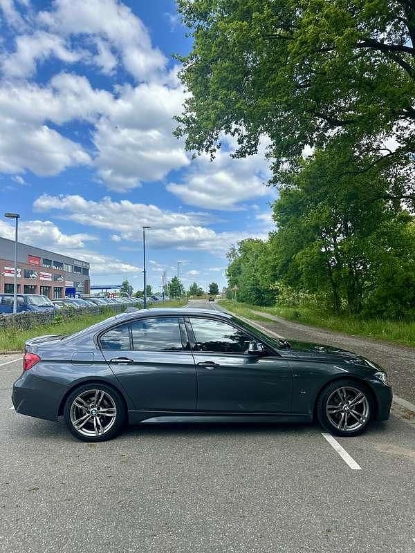 Occasion BMW 330 184 PK (135 kW) 2016 Grijs Sedan