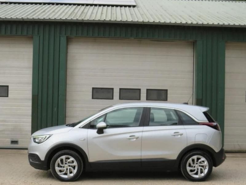 Grijs Gebruikt 2019 Opel Crossland Innovation SUV | € 10.950 (Eerlijke prijs) - Afbeelding 1/4