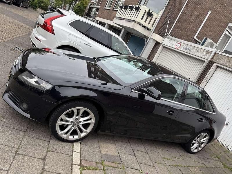 Zwart Gebruikt 2009 Audi A4 Sedan | € 6.000 (Goede deal) - Afbeelding 1/4
