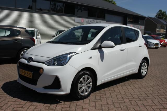 Wit Gebruikt 2018 Hyundai i10 Comfort Hatchback | € 8.750 (Eerlijke prijs) - Afbeelding 1/4