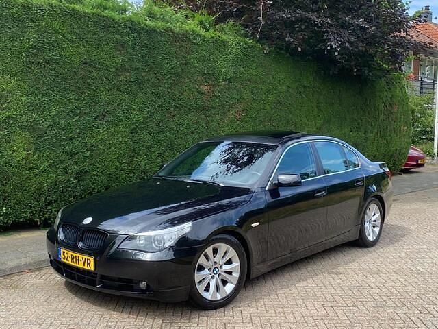 Zwart Gebruikt 2005 BMW 545 Sedan | € 5.000 - Afbeelding 1/4
