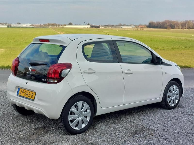 Occasion Peugeot 108 Active 72 PK (52 kW) 2019 Wit Hatchback