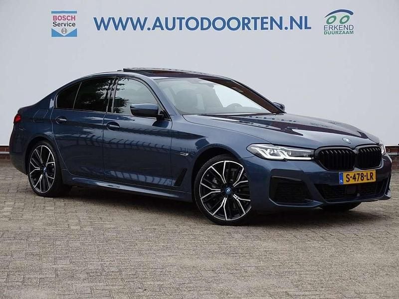 Blauw Gebruikt 2023 BMW 530 M Sport Sedan | € 42.950 (Super prijs) - Afbeelding 1/4