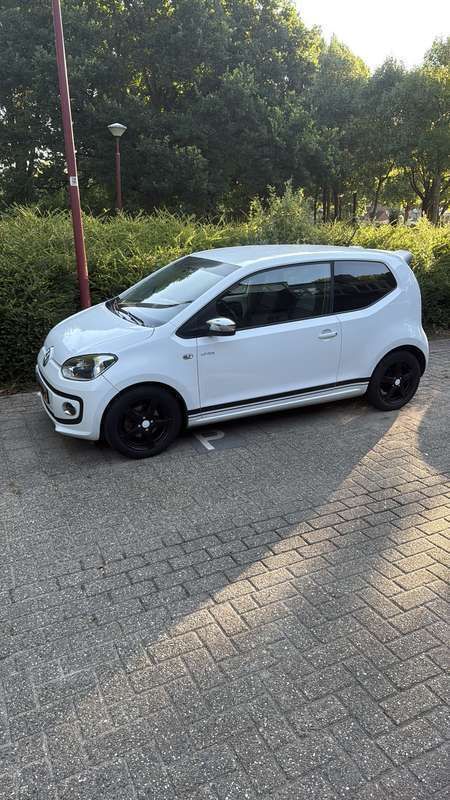 Gebruikt 2012 VW up! Hatchback | € 4.999 (Duur) - Afbeelding 1/4