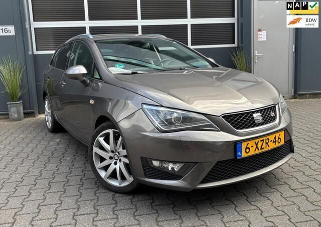 Grijs Gebruikt 2015 Seat Ibiza ST FR Stationwagen | € 8.750 (Duur) - Afbeelding 1/4
