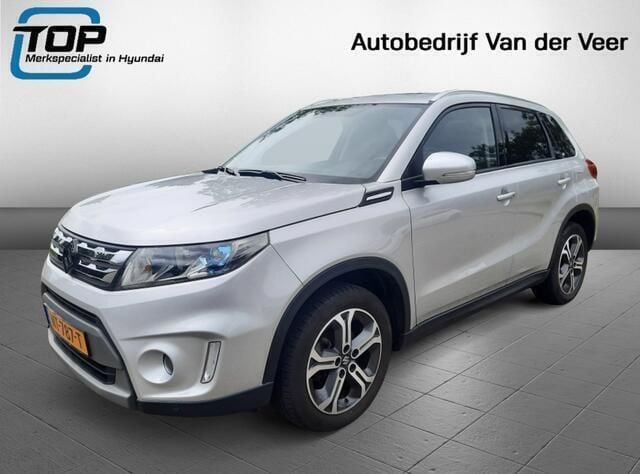 Grijs Gebruikt 2017 Suzuki Vitara SUV | € 17.450 (Eerlijke prijs) - Afbeelding 1/4