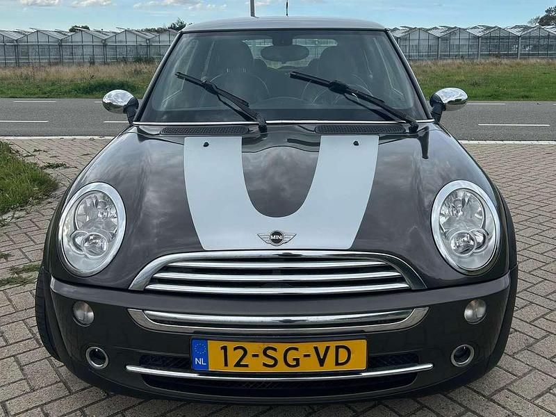 Grijs Gebruikt 2006 Mini Cooper Hatchback | € 2.600 (Goede deal) - Afbeelding 1/4