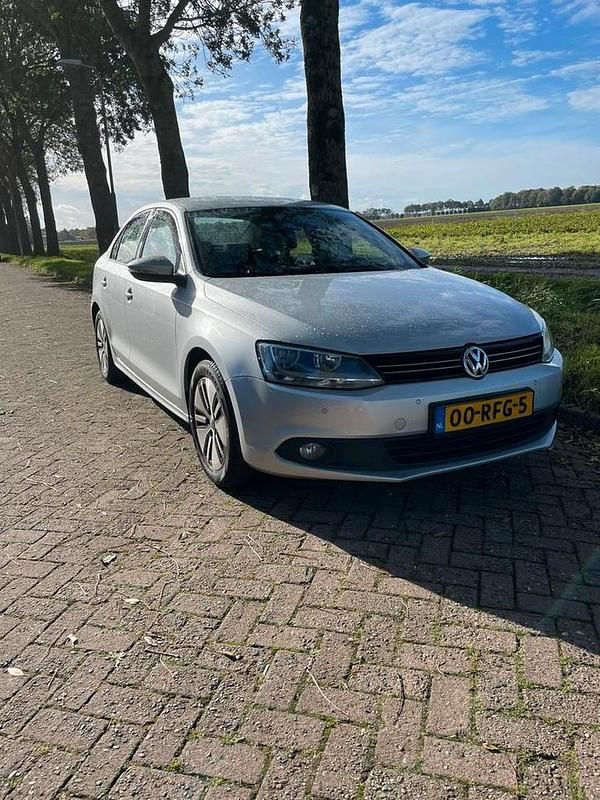 Occasion 2011 VW Jetta Sedan | € 4.599 (Eerlijke prijs) - Afbeelding 1/4