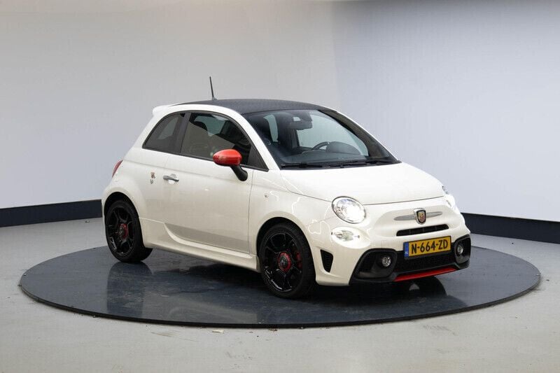 Wit Gebruikt 2016 Fiat 500 Abarth Hatchback | € 14.945 (Goede deal) - Afbeelding 1/4