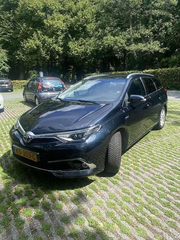 Gebruikt 2016 Toyota Auris Hybrid Stationwagen | € 16.600 (Duur) - Afbeelding 1/4