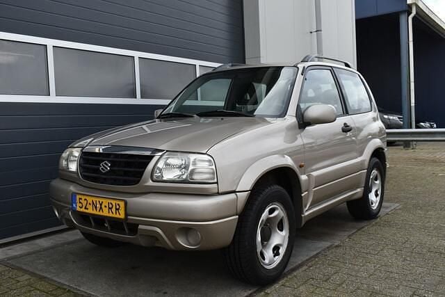 Beige Gebruikt 2004 Suzuki Grand Vitara SUV | € 4.999 (Eerlijke prijs) - Afbeelding 1/4