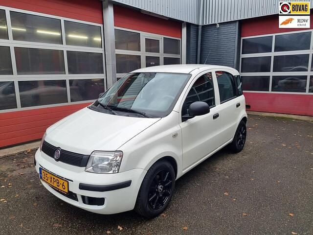 Wit Gebruikt 2012 Fiat Panda Classica Hatchback | € 3.750 (Eerlijke prijs) - Afbeelding 1/4