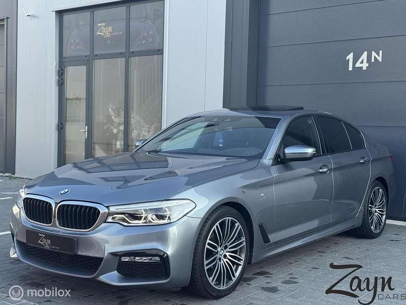 Grijs Occasion 2017 BMW 520 Executive Sedan | € 23.950 (Duur) - Afbeelding 1/4