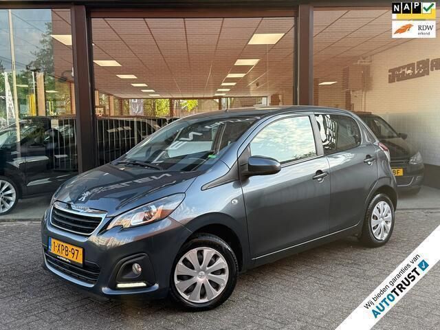 Grijs Gebruikt 2014 Peugeot 108 Active Hatchback | € 5.440 (Eerlijke prijs) - Afbeelding 1/4