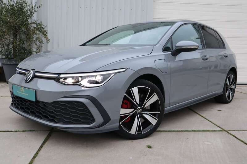 Grijs Gebruikt 2020 VW Golf VIII GTE Hatchback | € 24.945 (Goede deal) - Afbeelding 1/4