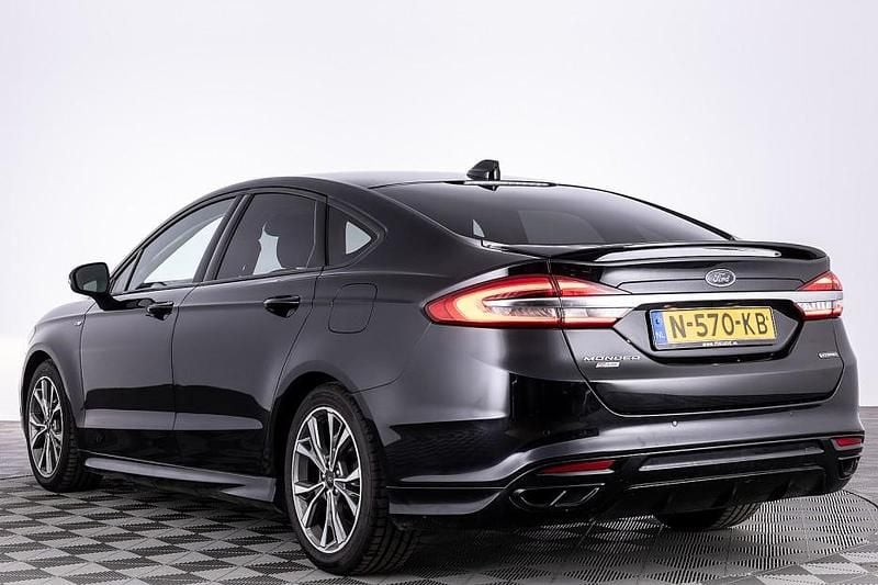 Occasion Ford Mondeo ST-Line 190 PK (139 kW) 2021 Zwart Sedan
