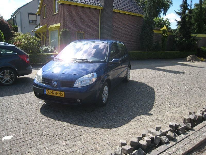 Blauw Gebruikt 2003 Renault Scénic Komfort MPV | € 2.099 (Duur) - Afbeelding 1/4