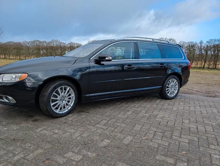 Occasion Volvo V70 Summum 163 PK (119 kW) 2008 Zwart Stationwagen