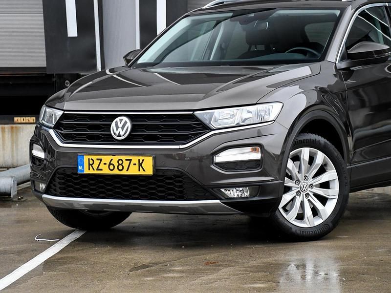 Occasion VW T-Roc Style 116 PK (85 kW) 2018 Bruin SUV