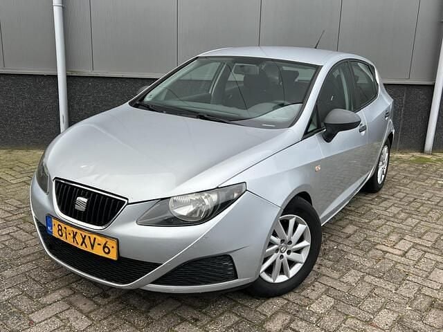 Grijs Gebruikt 2010 Seat Ibiza Hatchback | € 2.250 (Goede deal) - Afbeelding 1/4