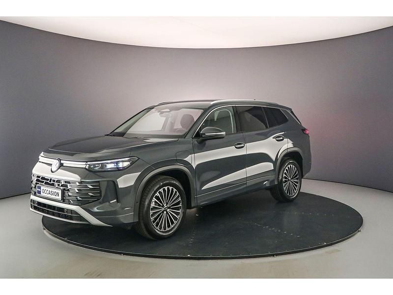 Dolphin grey Nieuw 2025 VW Tayron Edition SUV | € 52.400 (Eerlijke prijs) - Afbeelding 1/4
