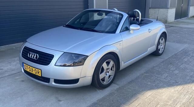 Occasion Audi TT Roadster 179 PK (131 kW) 2000 Grijs Cabriolet