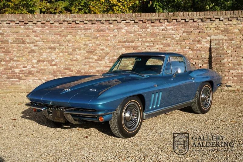 Gebruikt 1966 Corvette Stingray Coupé | € 110.000 - Afbeelding 1/1