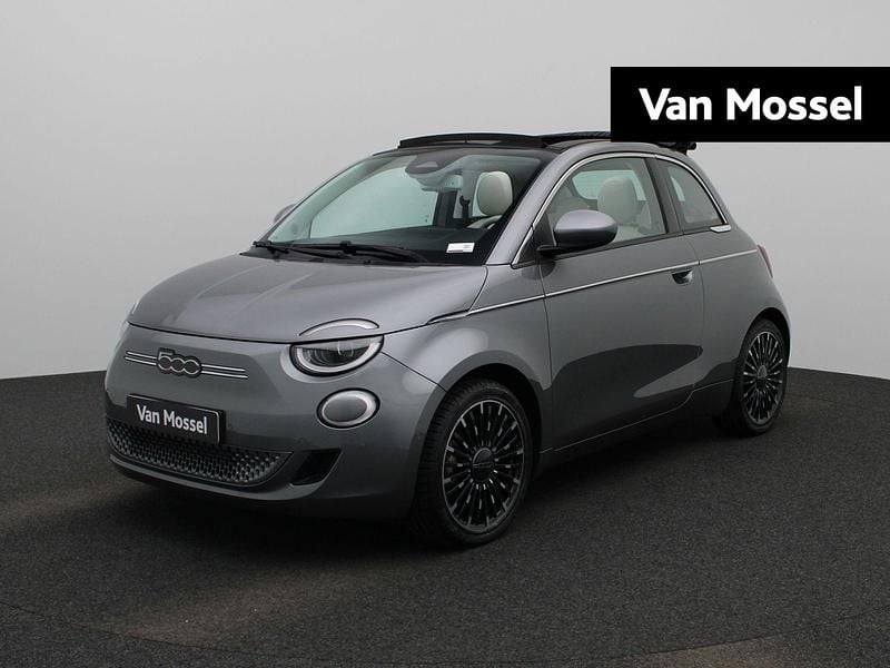 Grijs Gebruikt 2023 Fiat 500e La Prima Cabriolet | € 24.900 (Eerlijke prijs) - Afbeelding 1/4