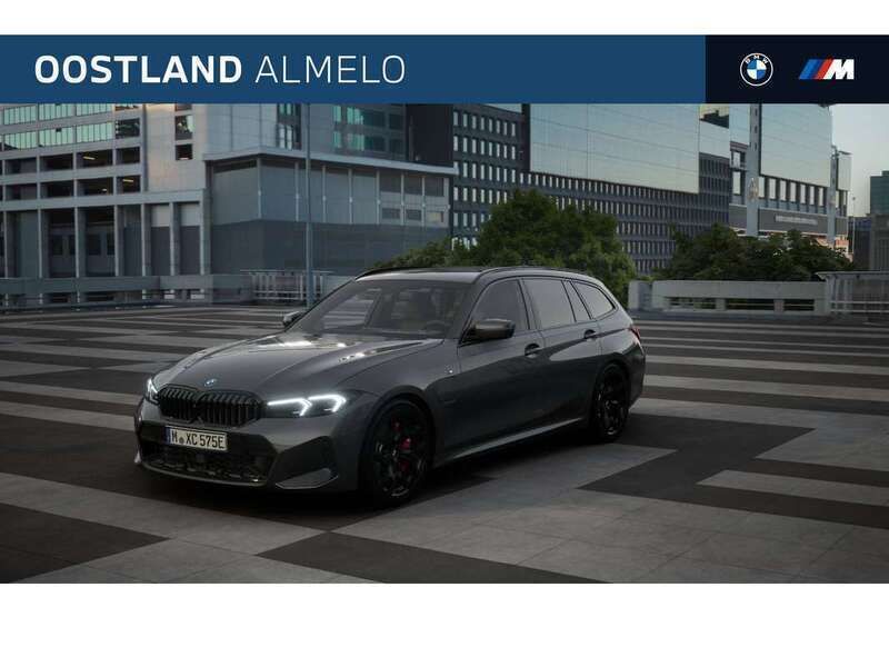 Grijs Nieuw 2025 BMW 330e Comfort Edition Stationwagen | € 73.835 (Eerlijke prijs) - Afbeelding 1/4