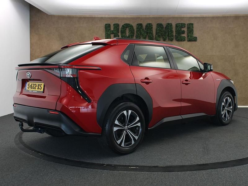 Occasion Toyota bZ4X Active 150 kW (204 PK) 2023 Rood SUV