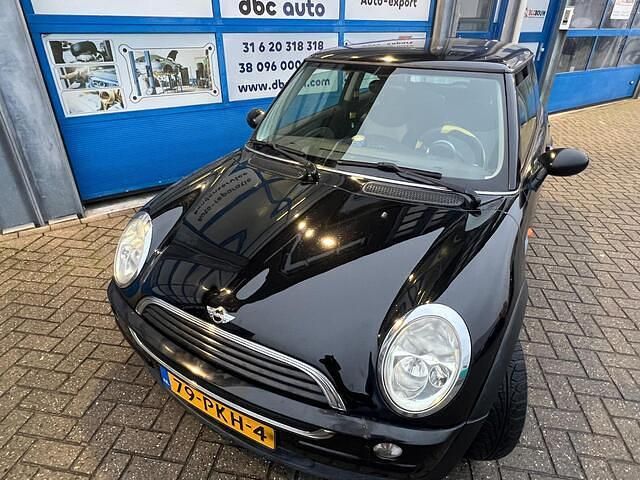 Zwart Gebruikt 2001 Mini ONE Salt Hatchback | € 1.200 - Afbeelding 1/4