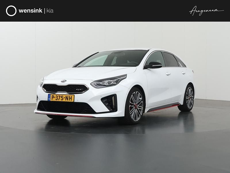 Wit Occasion 2019 Kia ProCeed GT Hatchback | € 22.935 (Eerlijke prijs) - Afbeelding 1/4