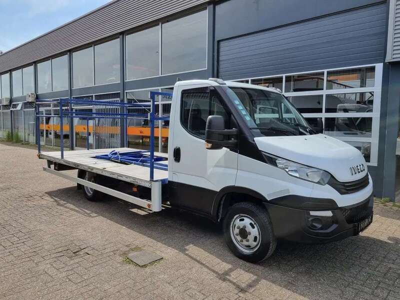 Wit Gebruikt 2017 Iveco Daily Van | € 15.950 (Eerlijke prijs) - Afbeelding 1/4