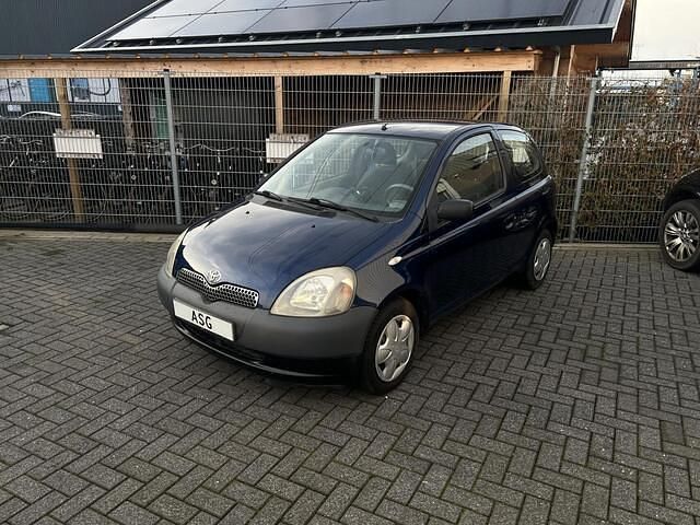 Occasion Toyota Yaris 86 PK (63 kW) 2002 Blauw Hatchback