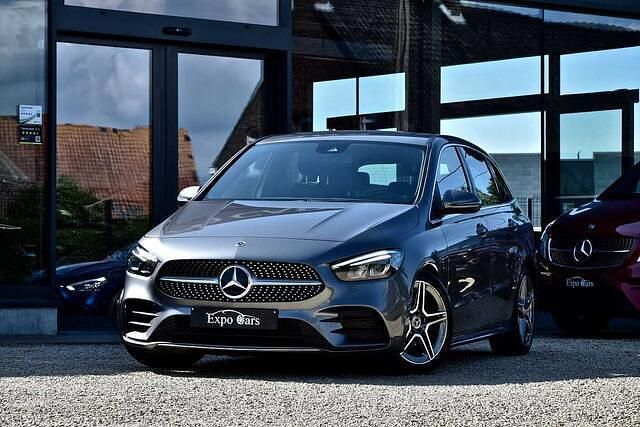 Grijs Gebruikt 2021 Mercedes B200 AMG line MPV | € 24.990 (Super prijs) - Afbeelding 1/4