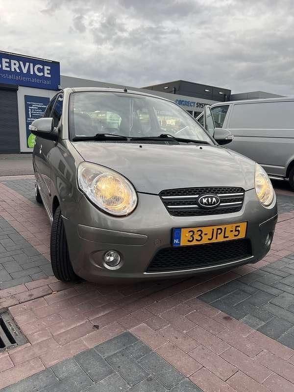 Grijs Occasion 2009 Kia Picanto Hatchback | € 4.200 (Iets duurder) - Afbeelding 1/4