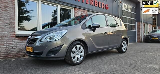 Bruin Gebruikt 2011 Opel Meriva Edition MPV | € 6.150 (Eerlijke prijs) - Afbeelding 1/4